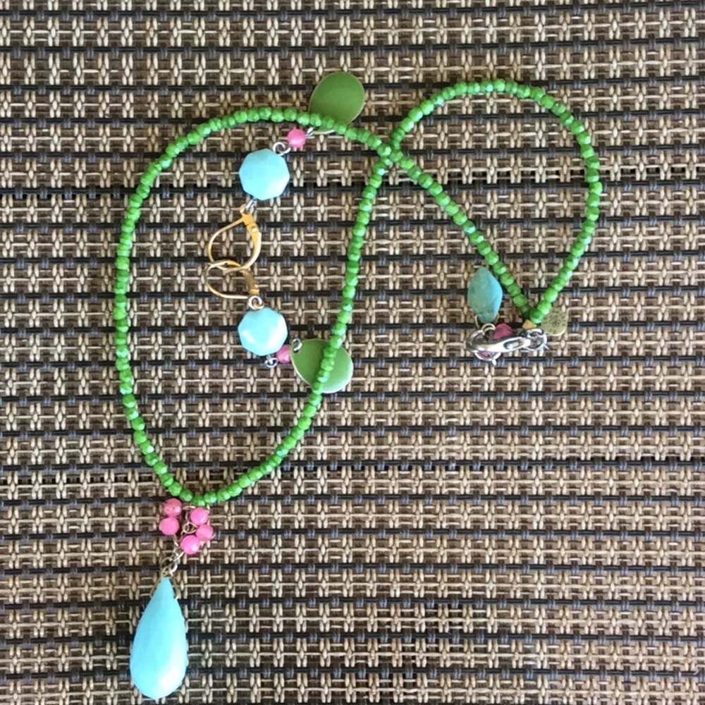 David & Aubrey Necklace w/ Earrings
